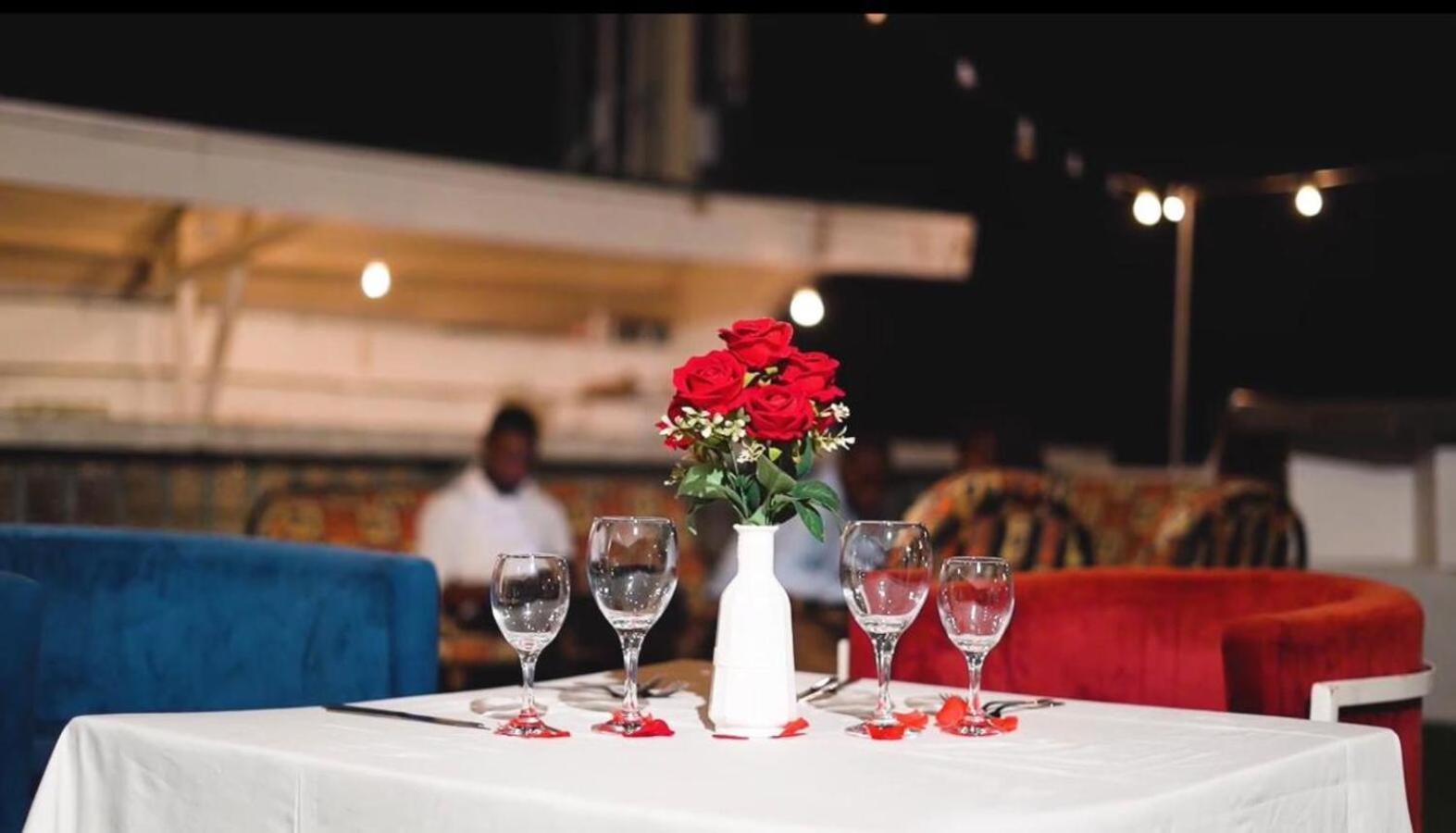 Nobila Airport Hotel Cotonou Luaran gambar