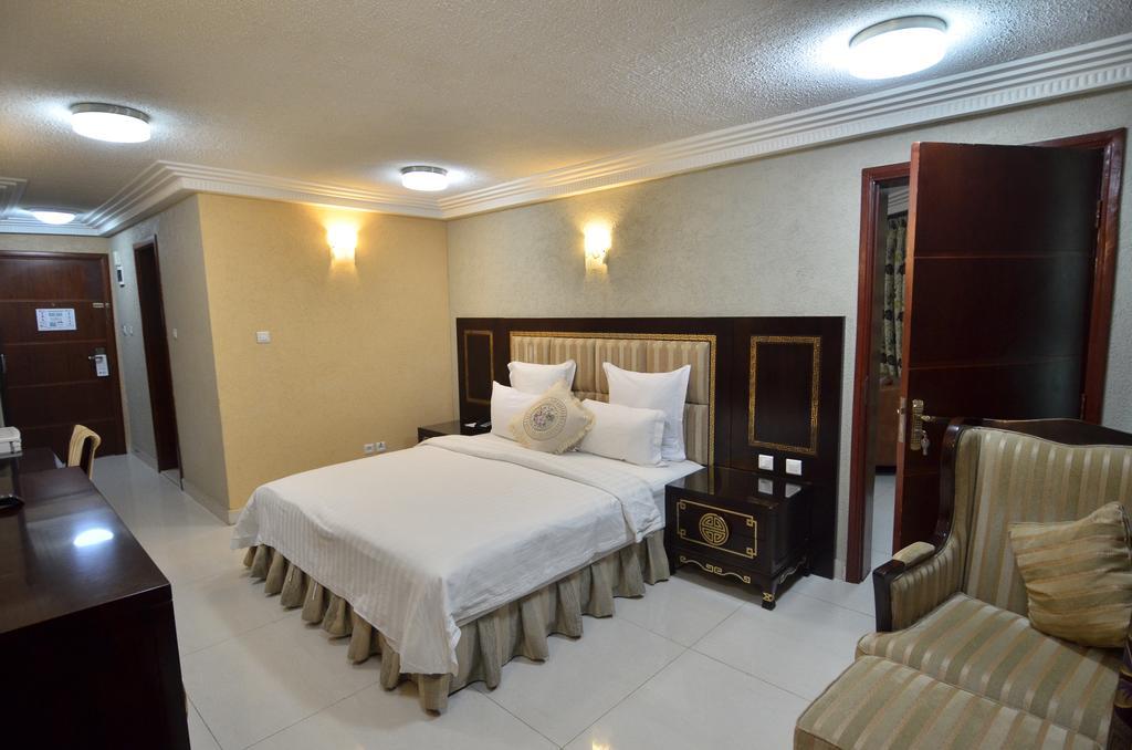 Nobila Airport Hotel Cotonou Luaran gambar