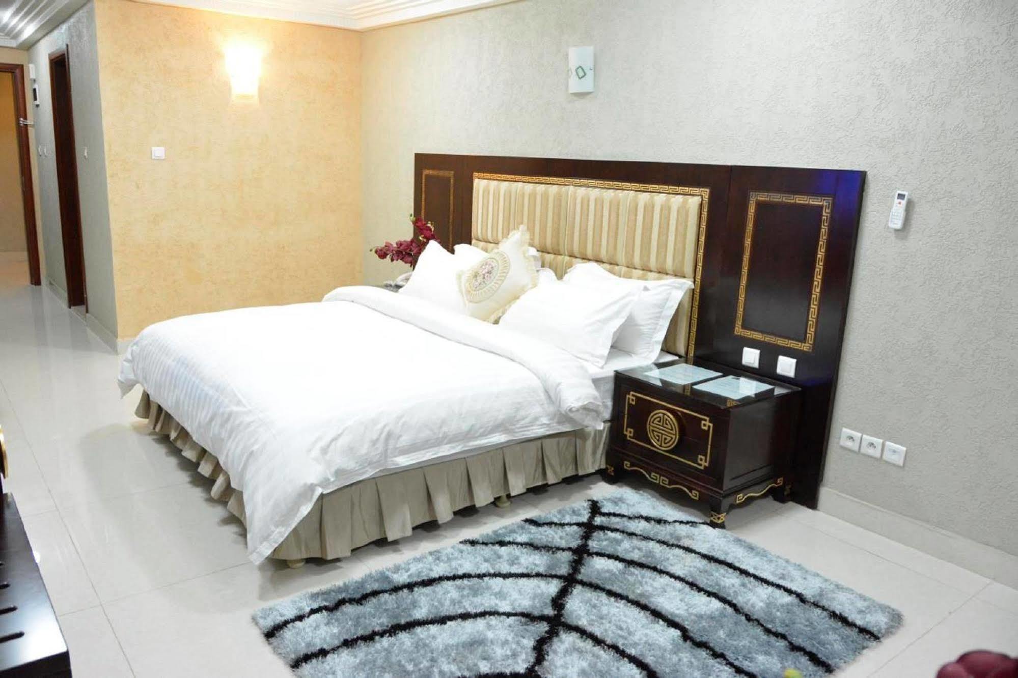 Nobila Airport Hotel Cotonou Luaran gambar