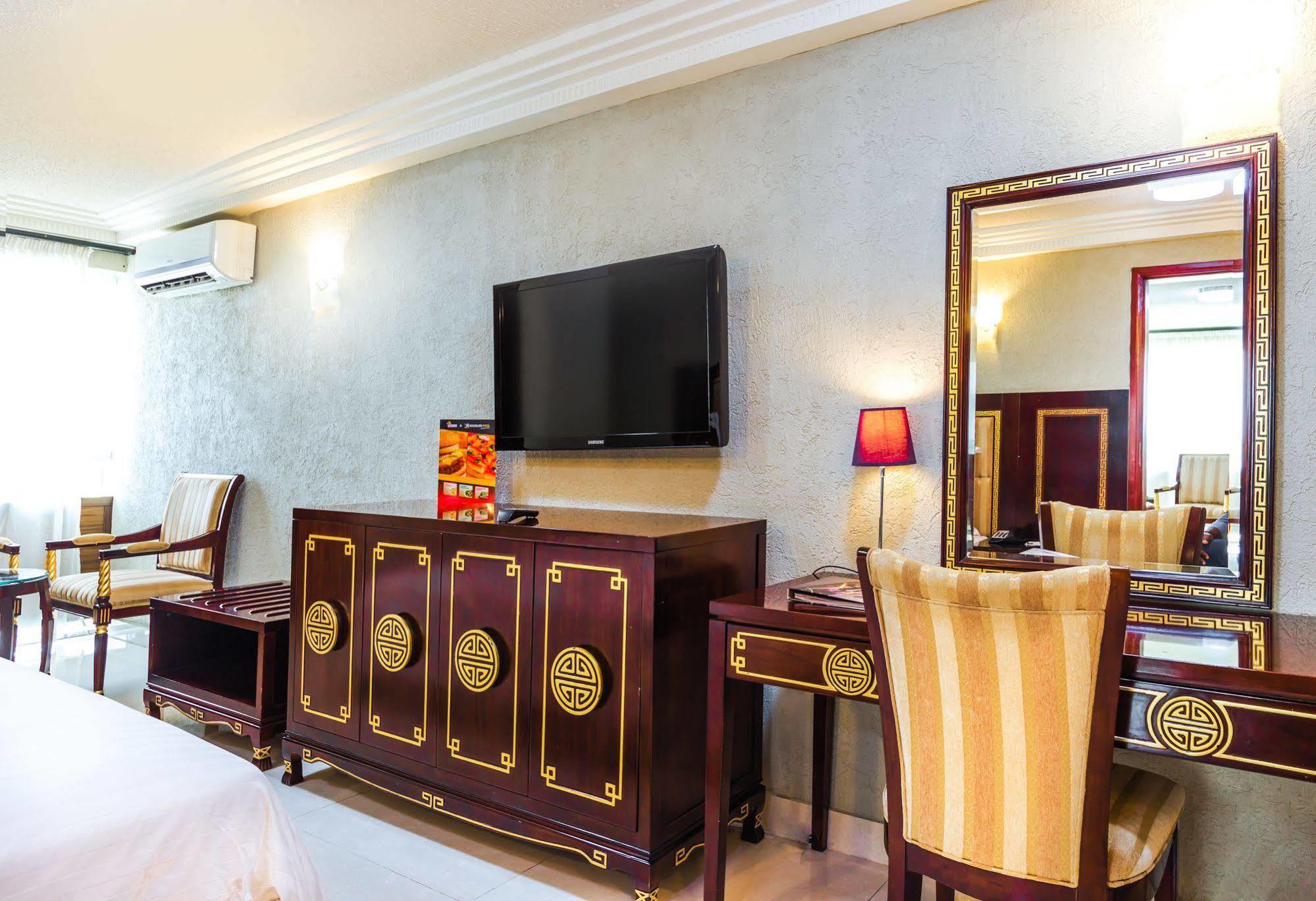 Nobila Airport Hotel Cotonou Luaran gambar